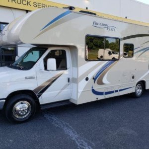 2018 Thor Freedom Elite 26 HE