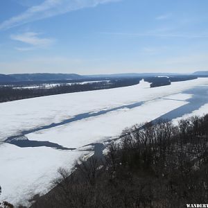 2014 49 MAR20 EFFIGY MOUNDS HANGING ROCK S VW