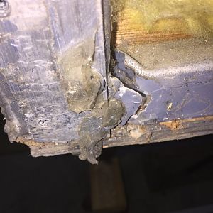 fractured horizontal weld