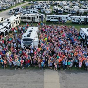 2019 rally "family" picture