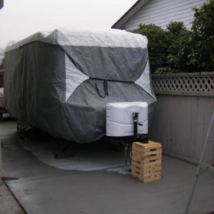 Front view with cover.
Cover purchased through Escape trailers - they no longer offer covers.