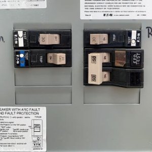 RV panel GFCI IMG 3211