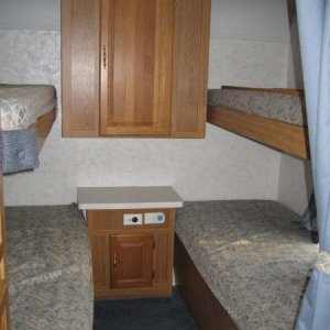 2003 Shamrock 25bh Interior - 3