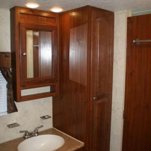 Vanity, Clothes Closet & Medicine Cabinet
(Recessed Lights Above Medicine Cabinet Have Frosted Glass Lenses)