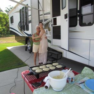 yummmmm  PANCAKES/ Athens Georgia
Wife & #1 daughter