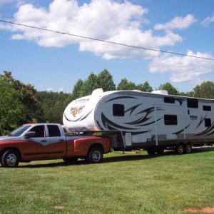 100 7659 Camper / Clouds