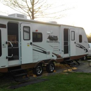 Maiden voyage with our new to us 2011 Coachman Freedom Express 295RLDS - Site N17 full hookup