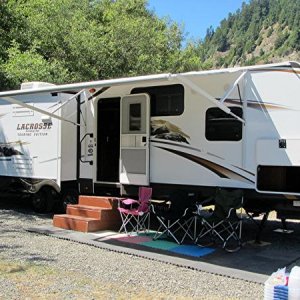 Moving Day:  setting up the Lacrosse at River's Edge RV Park in Rio Dell, CA