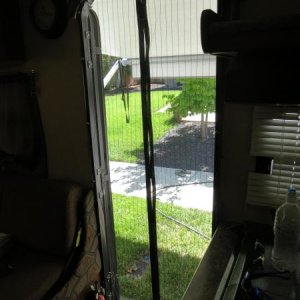 Magic Mesh screen door