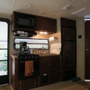 Kitchen area. I'm going to enjoy the larger frig with freezer! (Ice cream is now an option.)