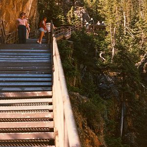 Stairs on the Uncle Tom's Trail