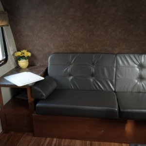 Couch/fold out bed