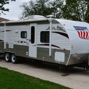 2013 Grey Wolf 26DBH Patriot Edition