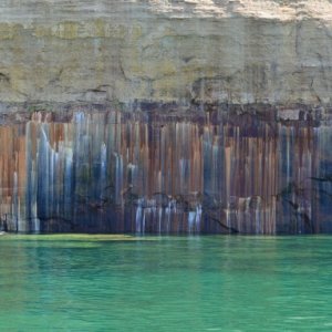 The colors of Pictured Rocks