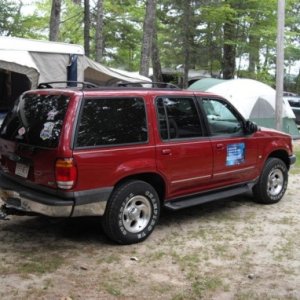 Here is my old 2000 Explorer I hauled the StarCraft with.
It died after I got home.