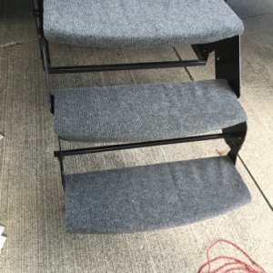 DIY carpet for steps - use piece of outdoor rug