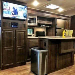 Love the stainless appliances