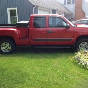 truck1  Chevy Silverado Stepside 1/2 ton pu.