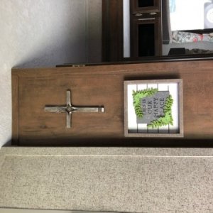 235S Wall decor Cross