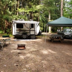 full camp picture at Cascade Peaks in Randle, May 2020. the Wee RV pulls in nicely into just about any spot.  Because we pulled in on a Sunday, we had