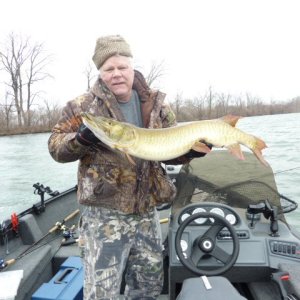 Spring_Lake_3-11_10  40" Musky