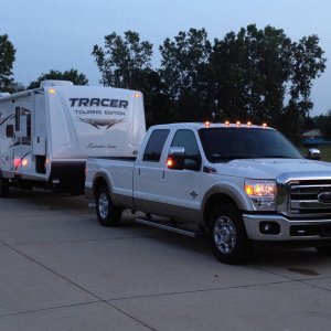 14' Prime Time Tracer 3150BHD-TE and 12' F350