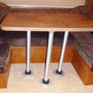 08 3rd Table Leg