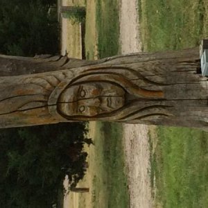 One of these days I'll figure out how to turn pics.  Anyway, stayed at Goodland, Ks KOA-one of the carvings in tree trunks at park.