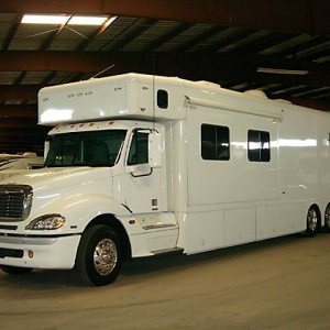 2005 45' Showhauler, Freightliner chassis, 3 axle, 23k miles, on ebay, $239