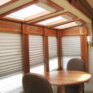 2006 Gulf Stream Voyager with sunroom slideout.