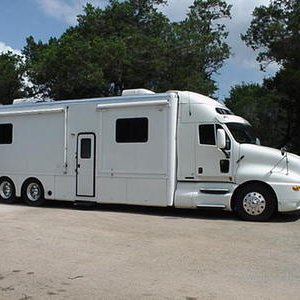 2002 T-2000 Kenworth Show Hauler Conversion