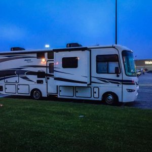 A Precept can park at a Walmart!