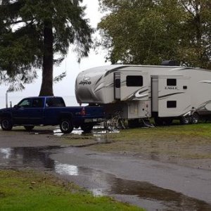 2nd stop...Rain Forest Village RV Resort, Lake Quinault, WA 
It was like staying under a waterfall out there!