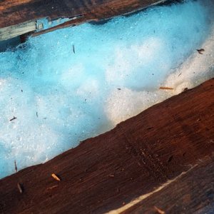 Closeup of the water beads on the insulation. This is "uphill" from the front termination bar. The trailer has been in the barn for over a month now. 