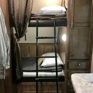 Forward bunks with ladder