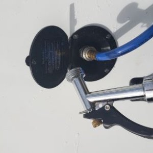 Spray Port w Hose