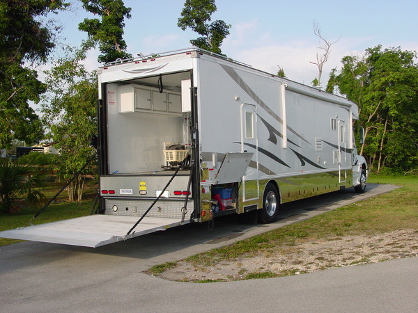 05 Haulmark Garage Unit