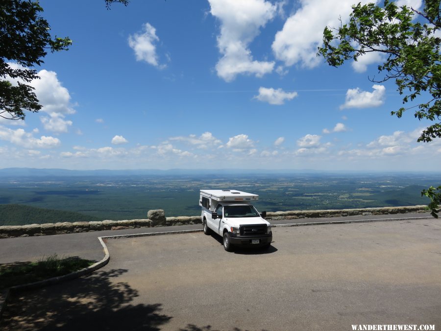 '16 60 VA N BLUE RIDGE PARKWAY