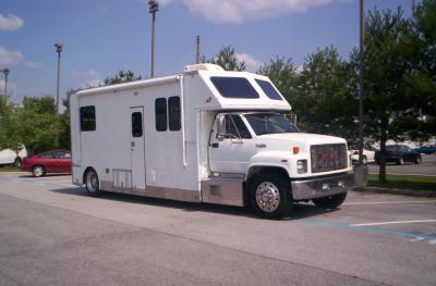 1991 GMC SLE TOP KICK, 19.5' coach, 7.4 interior height, late 90's M&amp;H.