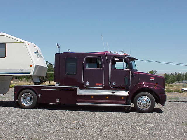 1998 Peterbilt 330