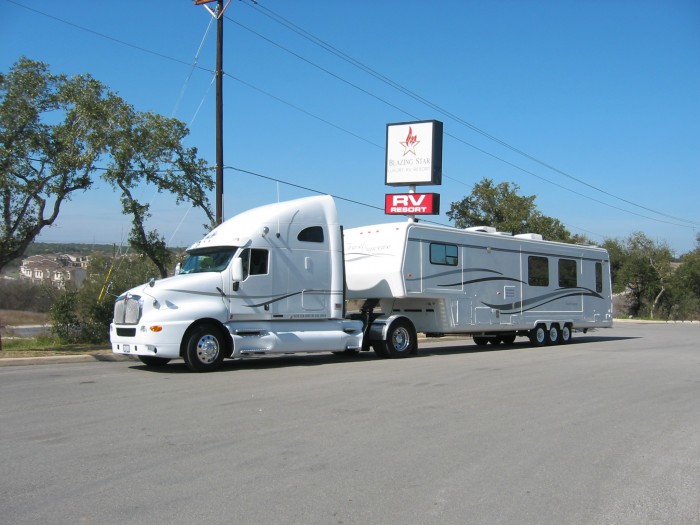 2000 Kenworth T2000 (Bubba) and 2000 Travel Supreme ( The Great White Whale