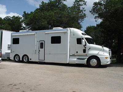 2002 T-2000 Kenworth Show Hauler Conversion