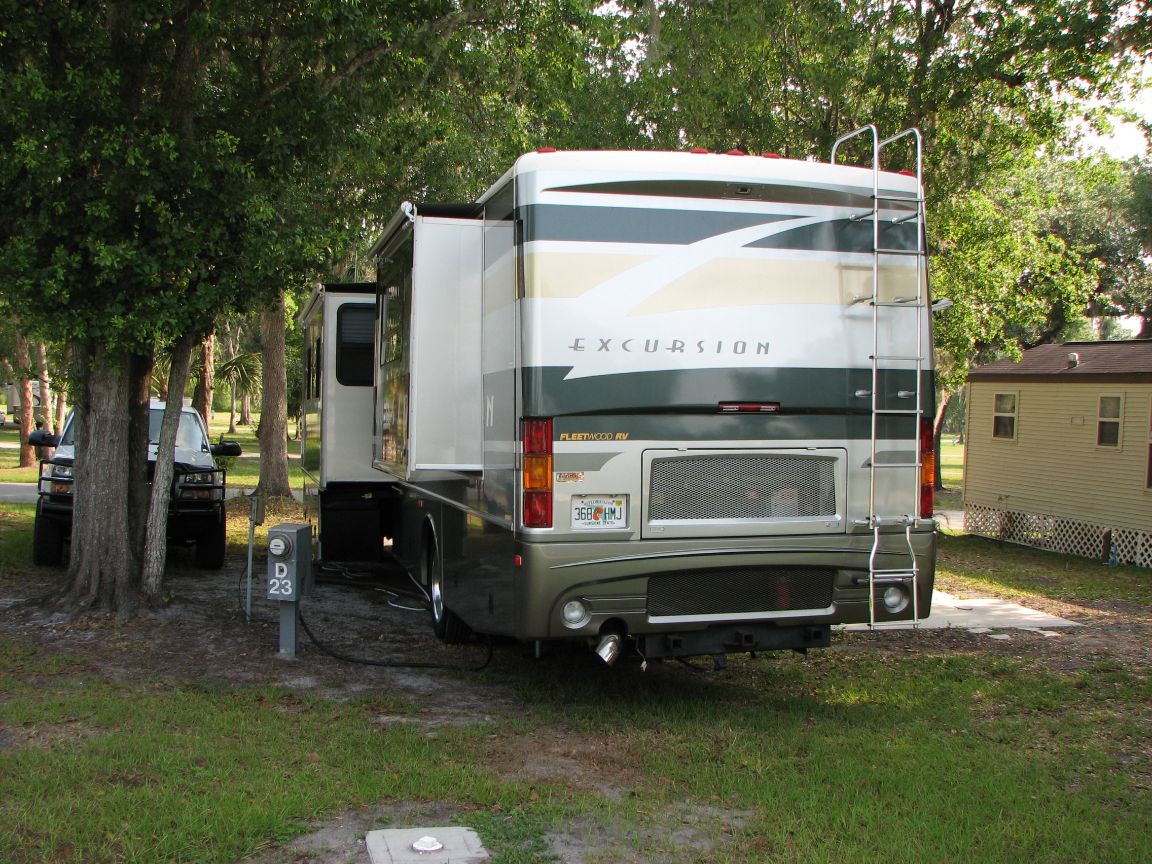 2003 Fleetwood Excursion