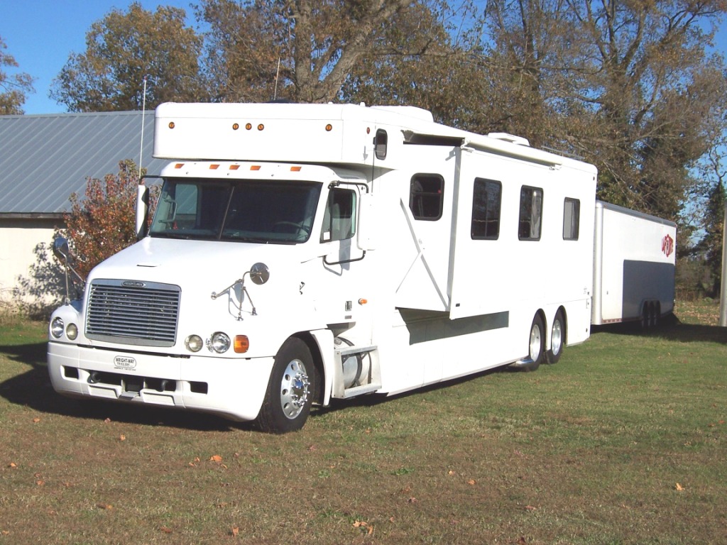 2003 Show Hauler