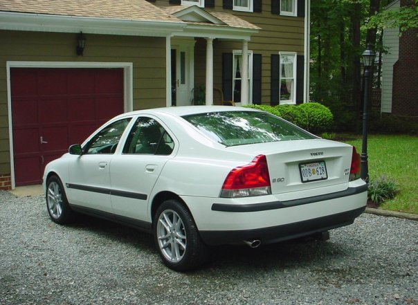 2004 Volvo S60 2.5T AWD (2007)