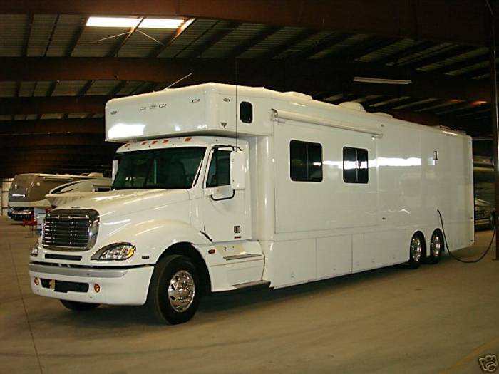 2005 45' Showhauler, Freightliner chassis, 3 axle, 23k miles, on ebay, $239