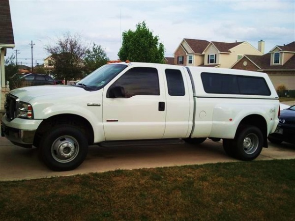 2007 F350 with ARE topper