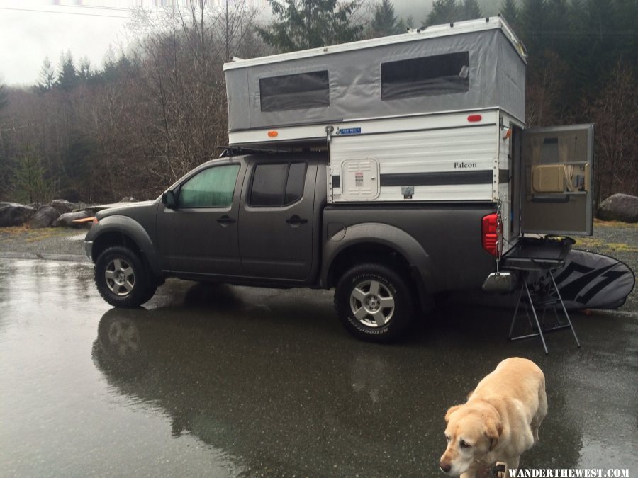 2007 Four Wheel Camper Falcon Drivers side Nissan Frotnier short box 5' foot