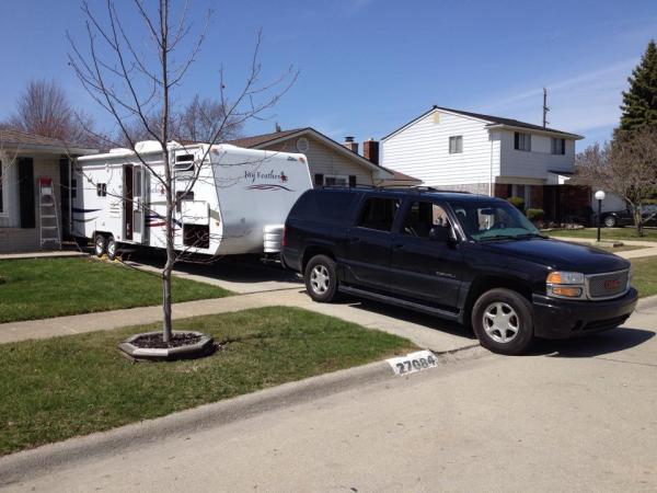 2007 Jayco Jay Feather EXP 29A
 2002 GMC 1500 AWD Yukon XL Denali
 Equal-i-zer 10,000 lb. Sway Control Hitch