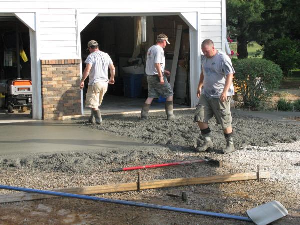 2012. Pouring the driveway.